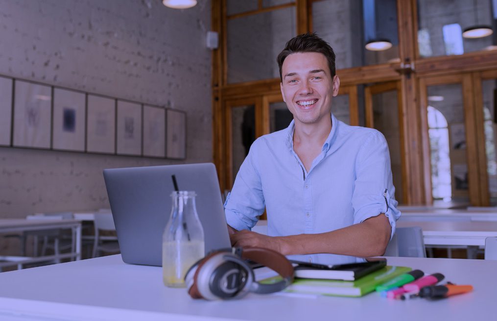 La importancia de la sonrisa en una entrevista de trabajo. La primera impresión cuenta y puede ser un factor determinante.